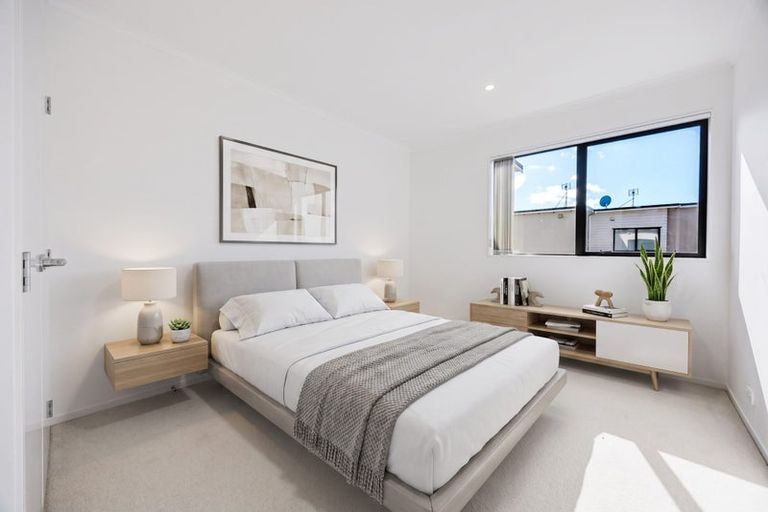 Photo of property in 32 Whenuapai Drive, Whenuapai, Auckland, 0618