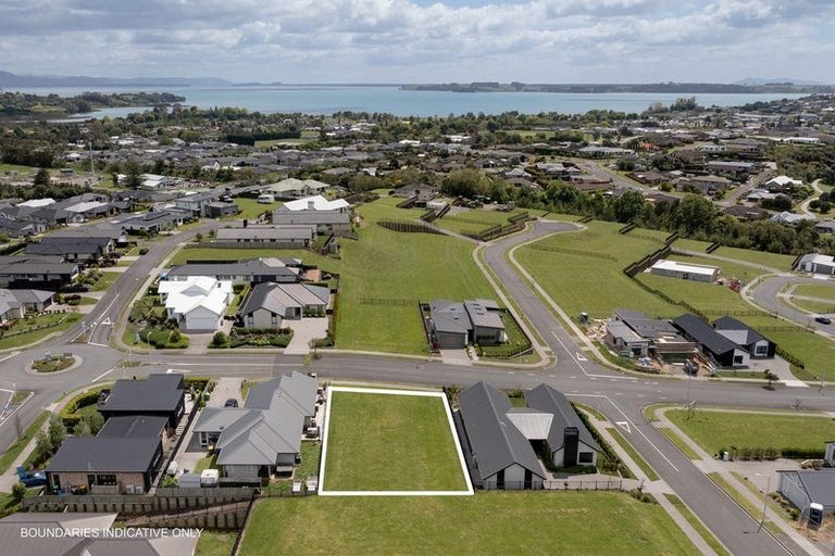 Photo of property in 32 Ridge Drive, Omokoroa, 3114