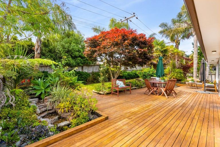 Photo of property in 133 Greenhithe Road, Greenhithe, Auckland, 0632