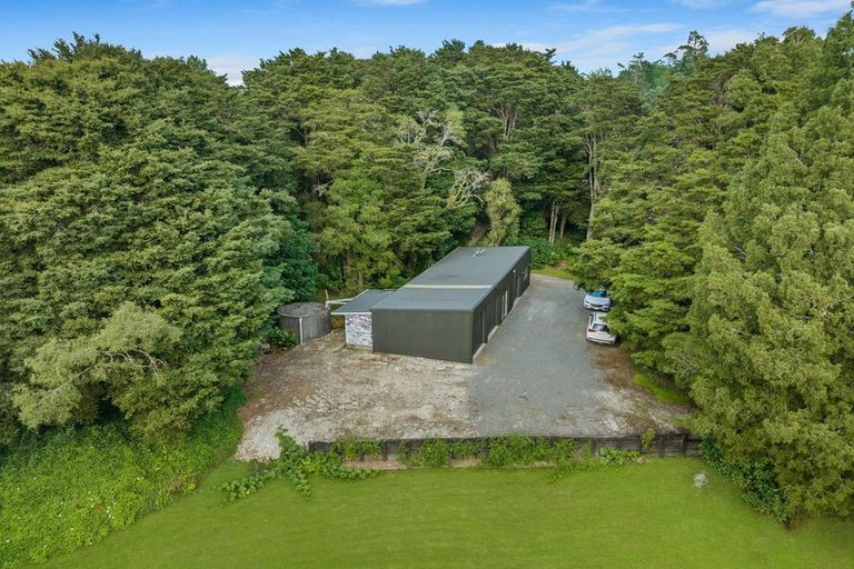 Photo of property in 130 Gibbons Road, Kaiwaka, 0573