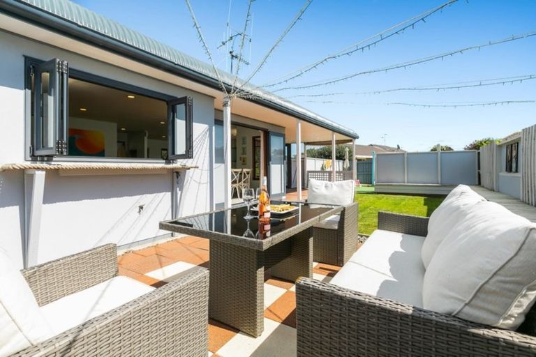 Photo of property in 5 Dune Avenue, Papamoa Beach, Papamoa, 3118