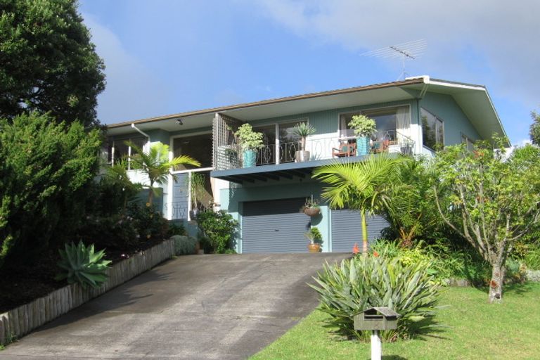 Photo of property in 10 Ponui Place, Mairangi Bay, Auckland, 0630