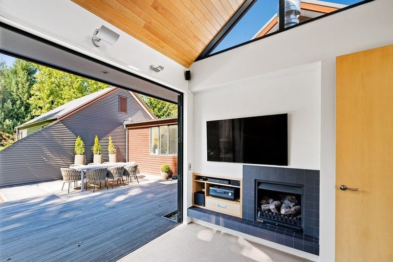 Photo of property in 837f Lake Hawea-albert Town Road, Albert Town, Wanaka, 9382