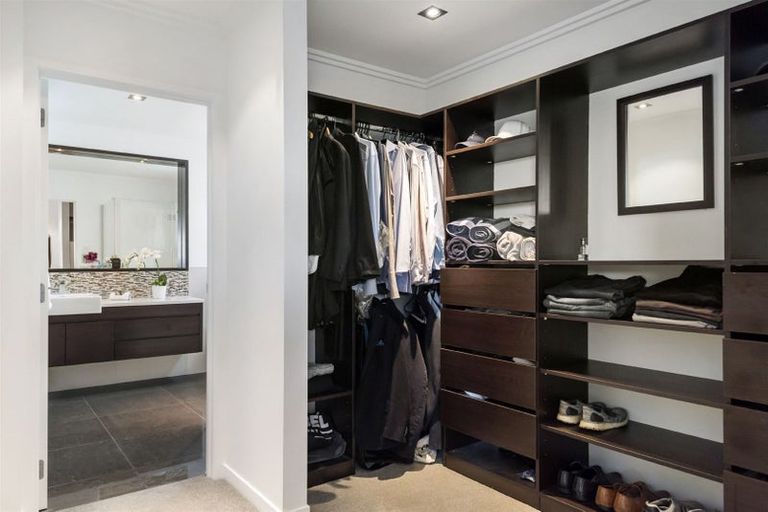 Photo of property in 68 Exmouth Road, Northcote, Auckland, 0627