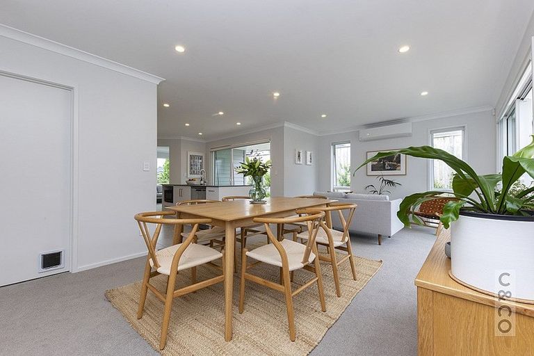 Photo of property in 31 Pitoitoi Drive, Riverhead, 0820