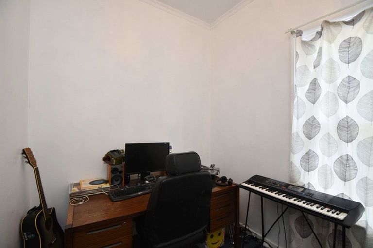 Photo of property in 107 Morton Street, Strathern, Invercargill, 9812