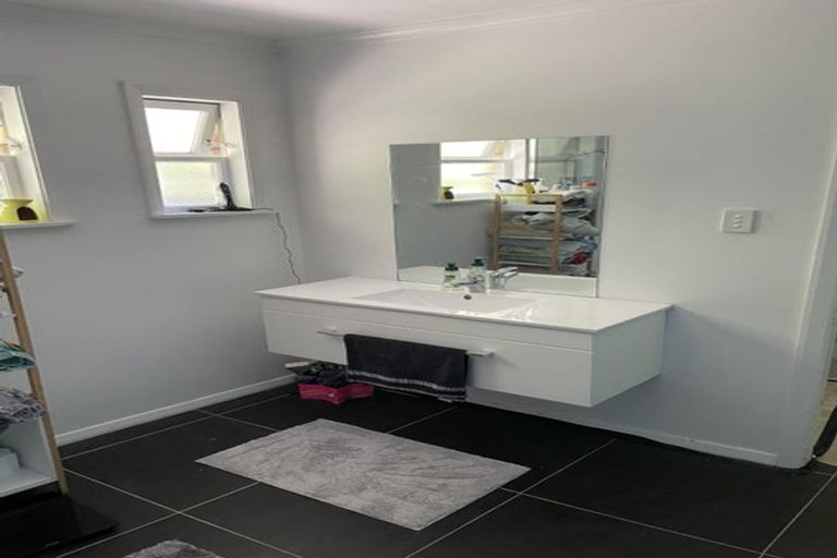 Photo of property in 564 Main Road North, Timberlea, Upper Hutt, 5018