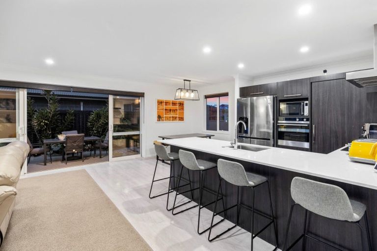 Photo of property in 28 Farrier Street, Papamoa, 3118