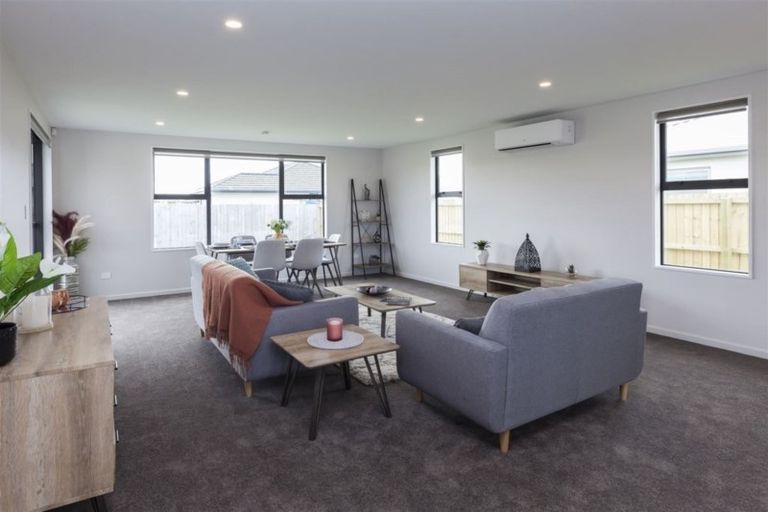 Photo of property in 10 Kingsbridge West, Burwood, Christchurch, 8083