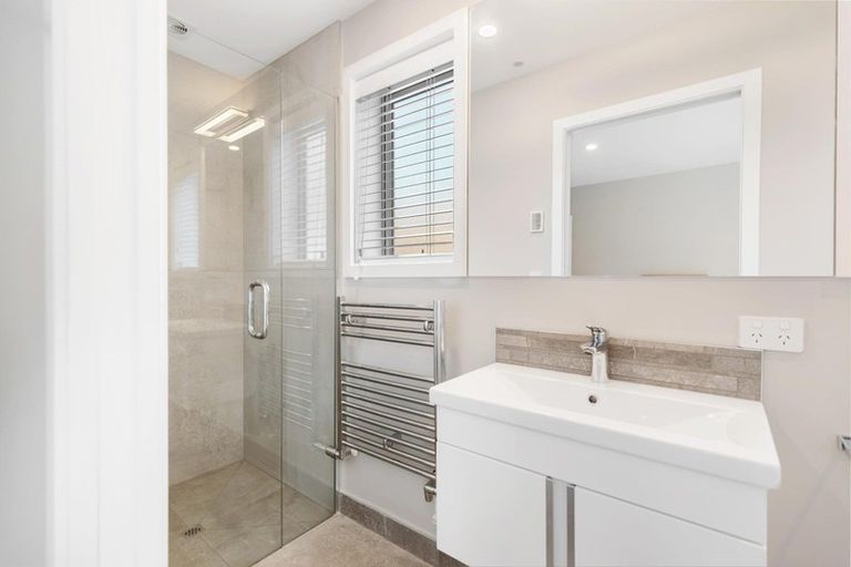 Photo of property in 12 Morepork Way, Arthurs Point, Queenstown, 9371