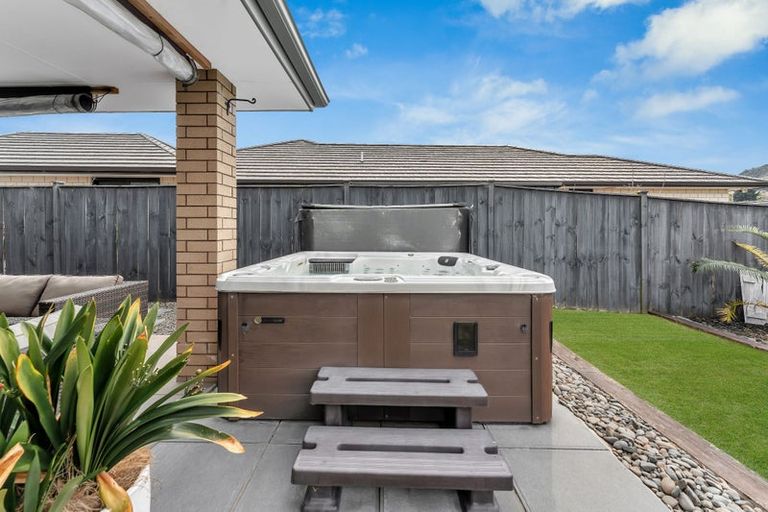 Photo of property in 1 Helenvale Crescent, Pokeno, 2402