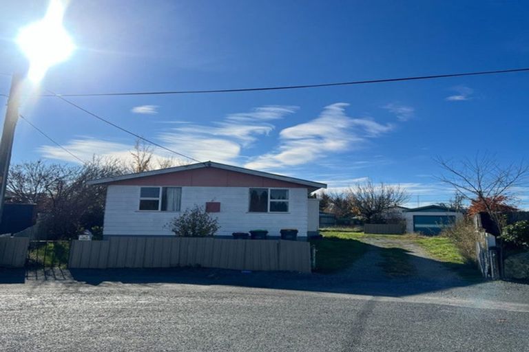 Photo of property in 15 Bendrose Place, Twizel, 7901
