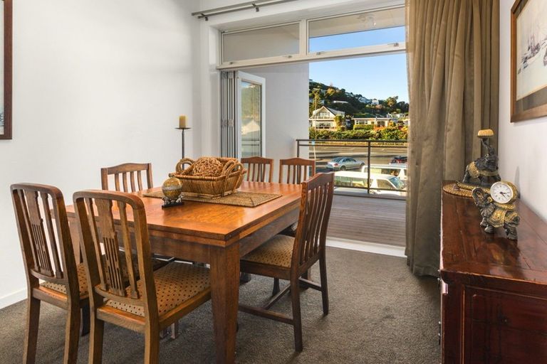 Photo of property in 2/101u Mana Esplanade, Paremata, Porirua, 5026