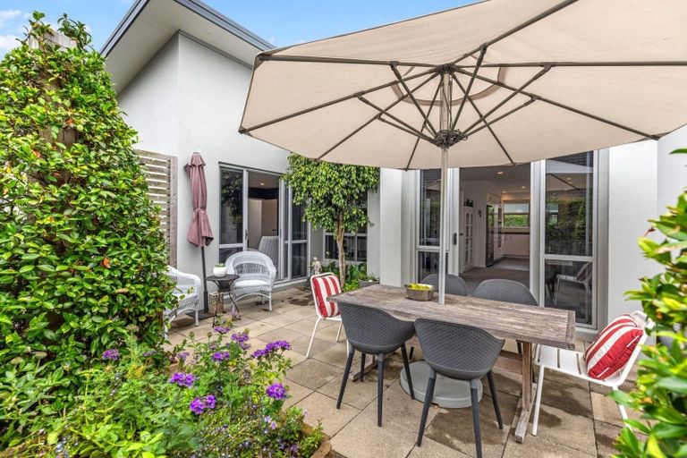 Photo of property in 22 Oceania Sands Way, Papamoa Beach, Papamoa, 3118