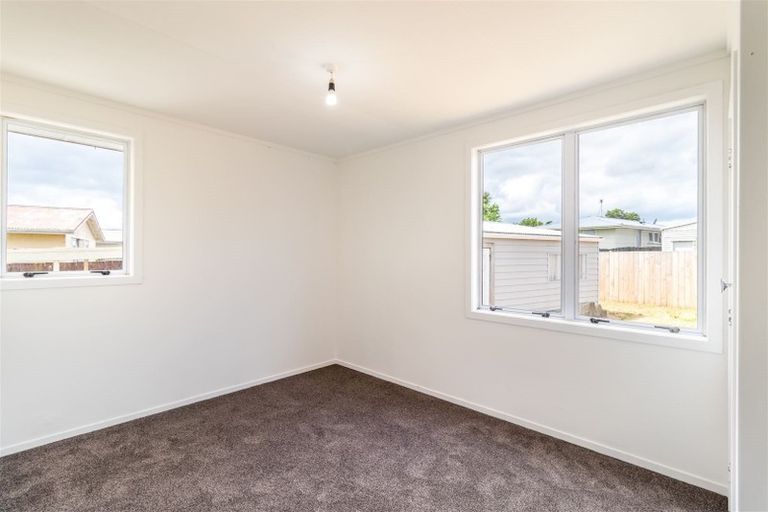 Photo of property in 73 Calthorp Close, Favona, Auckland, 2024