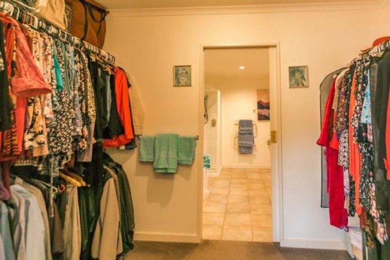 Photo of property in 14 Ranui Street, Waikawa, Picton, 7220