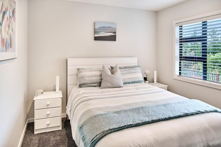 Photo of property in 154 Endeavour Drive, Whitby, Porirua, 5024