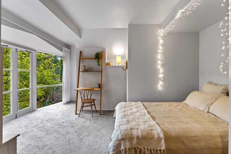 Photo of property in 204 Verbena Road, Birkdale, Auckland, 0626