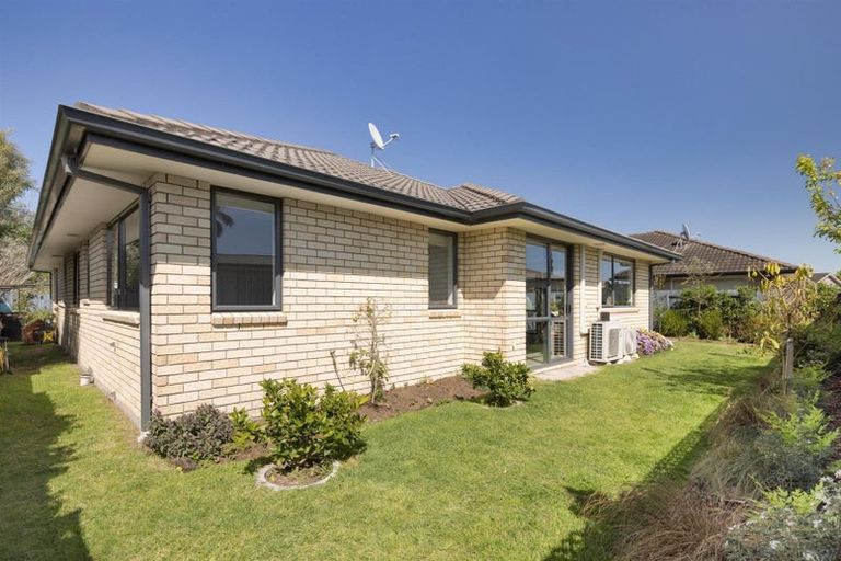 Photo of property in 28 Twin Oak Avenue, Papamoa Beach, Papamoa, 3118
