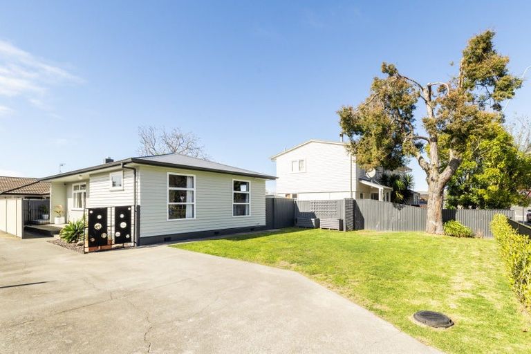 Photo of property in 806 Grove Road, Mayfair, Hastings, 4122