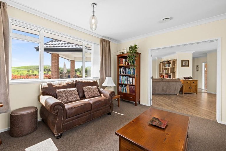 Photo of property in 93 Watts Street, Waipawa, 4277