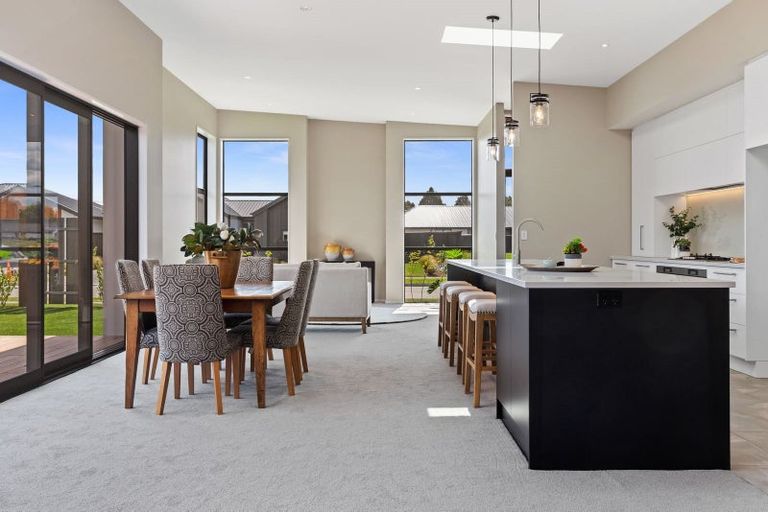 Photo of property in 10 Tussle Grove, Halswell, Christchurch, 8025