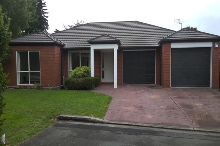 Photo of property in 8 Riegler Place, Belfast, Christchurch, 8051