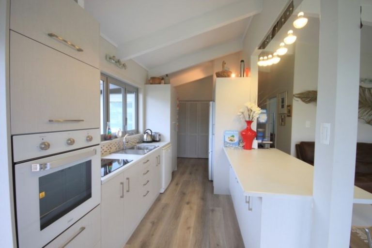 Photo of property in 147 Vista Paku, Pauanui, Hikuai, 3579