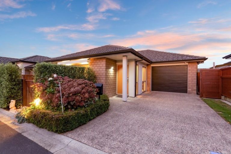 Photo of property in 24 Havenbrook Way, Pyes Pa, Tauranga, 3112