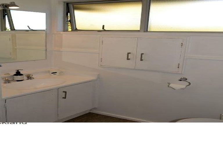 Photo of property in 4/35 Patons Road, Howick, Auckland, 2014