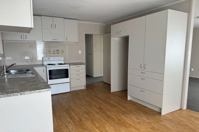 Photo of property in 121 Moire Road, West Harbour, Auckland, 0618