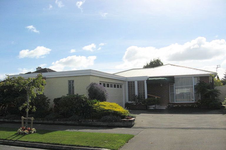 Photo of property in 10a Coniston Avenue, Ilam, Christchurch, 8041