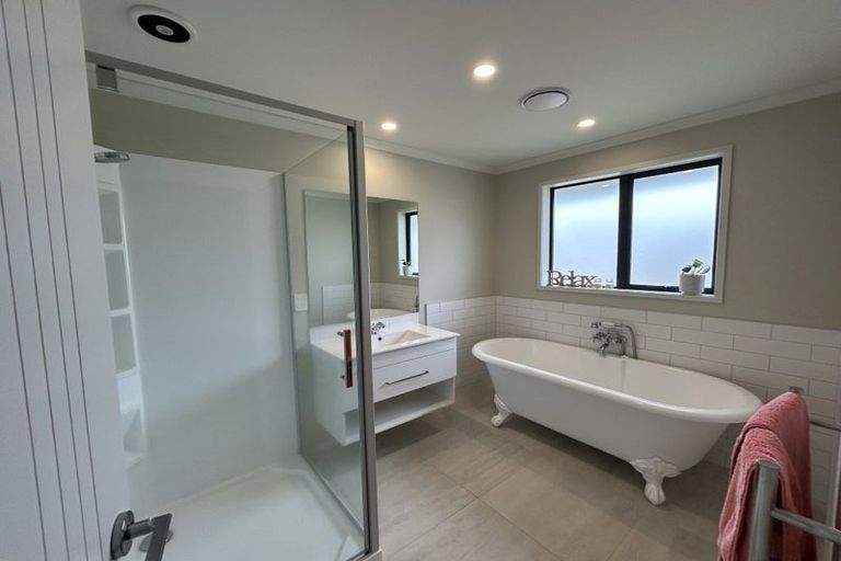 Photo of property in 71 Tynan Street, Te Puke, 3119