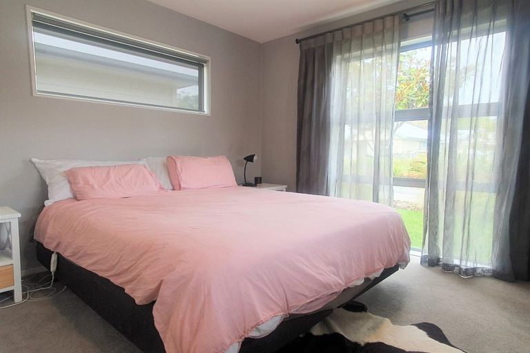 Photo of property in 15 Fairwater Road, Warkworth, 0910