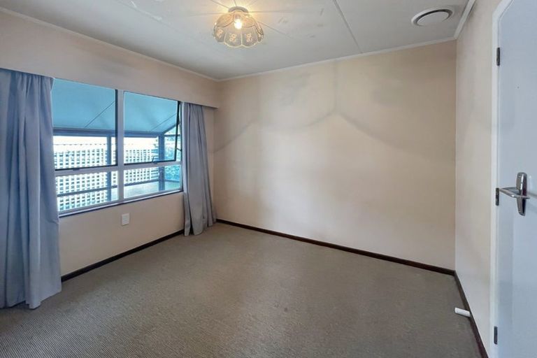Photo of property in 87 Apollo Parade, Milson, Palmerston North, 4414