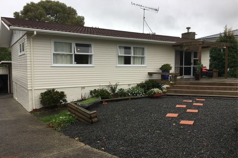 Photo of property in 6 Philip Place, Hillcrest, Auckland, 0627