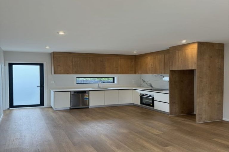 Photo of property in 1a Benchmark Drive, Massey, Auckland, 0614