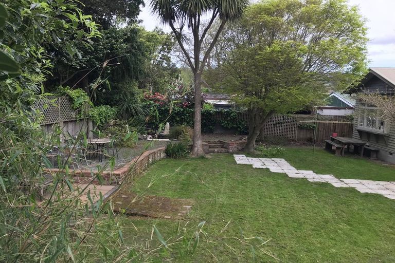 Photo of property in 173 Fifield Terrace, Opawa, Christchurch, 8023