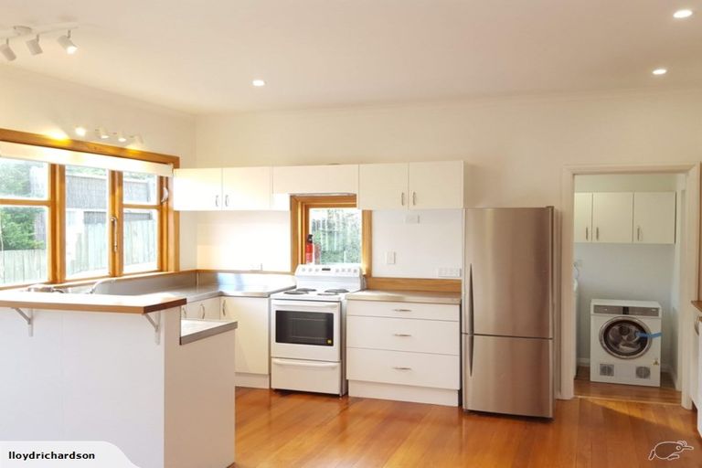 Photo of property in 93 Karori Road, Karori, Wellington, 6012