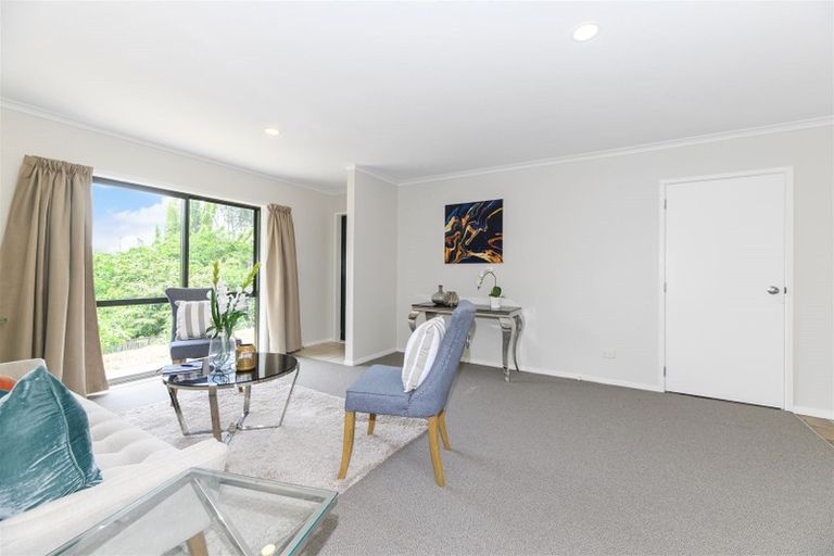 Photo of property in 57a Sabulite Road, Kelston, Auckland, 0602