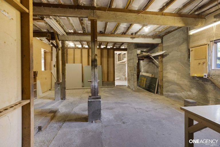Photo of property in 9 Woodstock Terrace, Tawa, Wellington, 5028