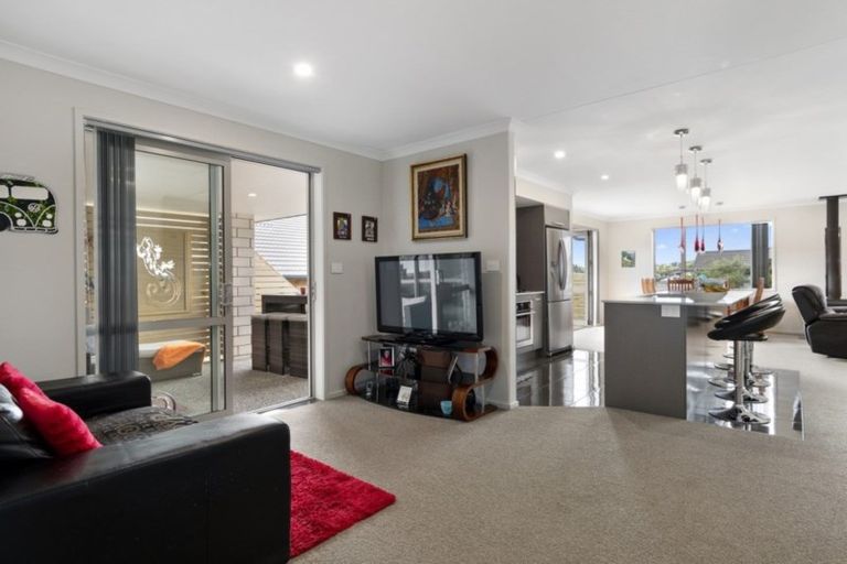 Photo of property in 2 Damien Place, Ohauiti, Tauranga, 3112