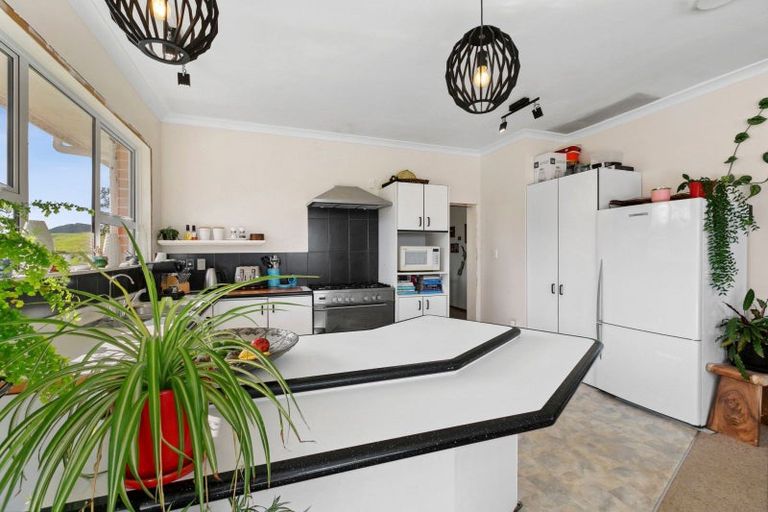 Photo of property in 483 Upper Pitone Road, Pitone, New Plymouth, 4374