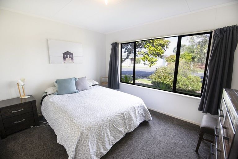 Photo of property in 52 Spriggs Crescent, Greenmeadows, Napier, 4112