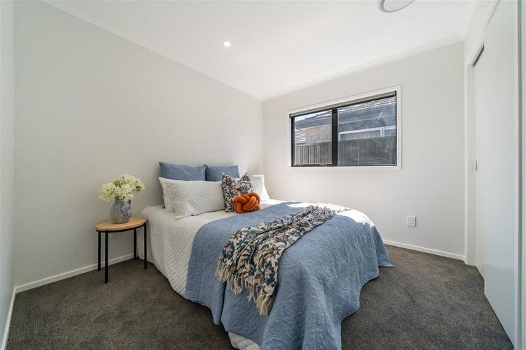 Photo of property in 34 Te Kaeaea Crescent, Wallaceville, Upper Hutt, 5018