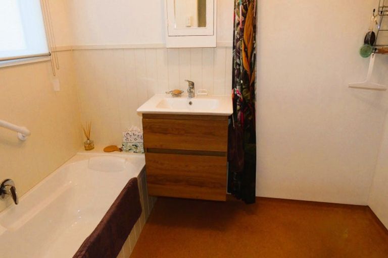 Photo of property in 2 Mclaughlins Lane, Westport, 7825