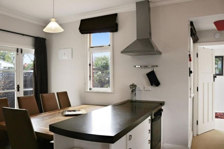 Photo of property in 10 Raymond Terrace, Fairfield, Lower Hutt, 5011