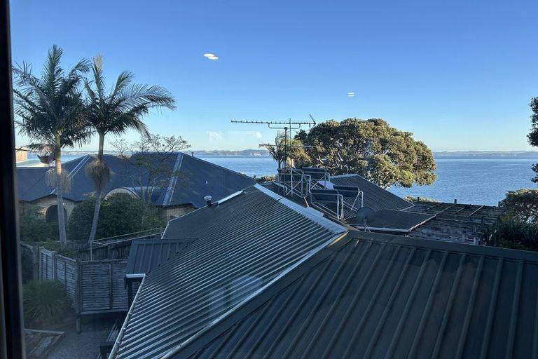 Photo of property in 38 Pacific Parade, Army Bay, Whangaparaoa, 0930