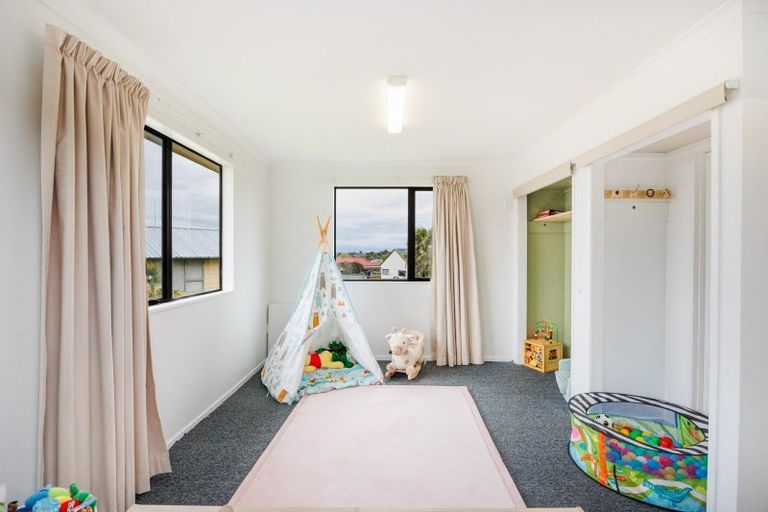 Photo of property in 24 Fraser Drive, Feilding, 4702