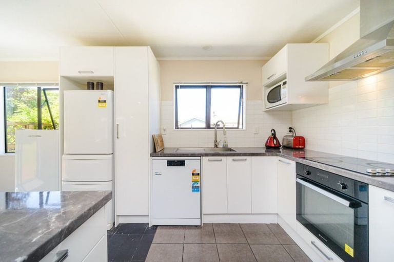 Photo of property in 15 Dahlstrom Grove, Kelvin Grove, Palmerston North, 4414